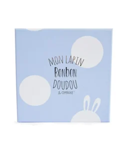 Doudou et Compagnie Coffret cadeau naissance chaussons lapin bleu avec hochet - 0/6 mois><noscript><img width=