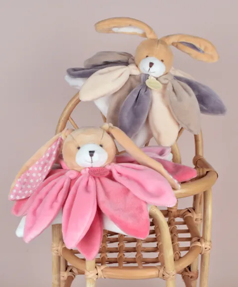 Doudou et Compagnie Coffret Doudou lapin pétales Collector taupe - 28 cm> Doudou Plat