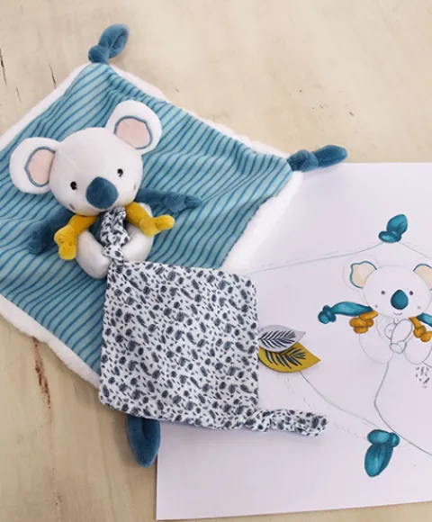 Doudou et Compagnie Doudou plat Yoca le koala - 25 cm> Doudou Mouchoir|Doudou Plat