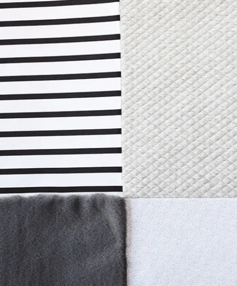 Doudou et Compagnie Tapis de jeu Bébé - Gris / blanc - 100 X 100 cm> Les Tapis