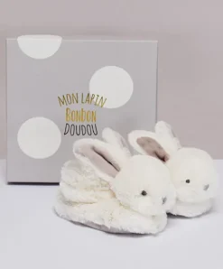 Doudou et Compagnie Coffret cadeau naissance chaussons lapin taupe avec hochet - 0/6 mois