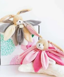 Doudou et Compagnie Coffret Doudou lapin pétales Collector rose - 28 cm