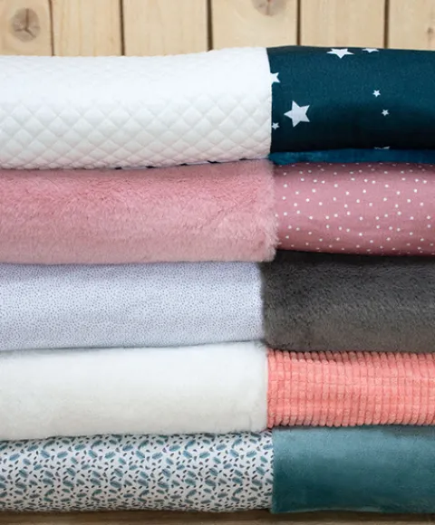 Doudou et Compagnie Tapis d'éveil Bébé - Corail / Blanc - 100 X 100 cm